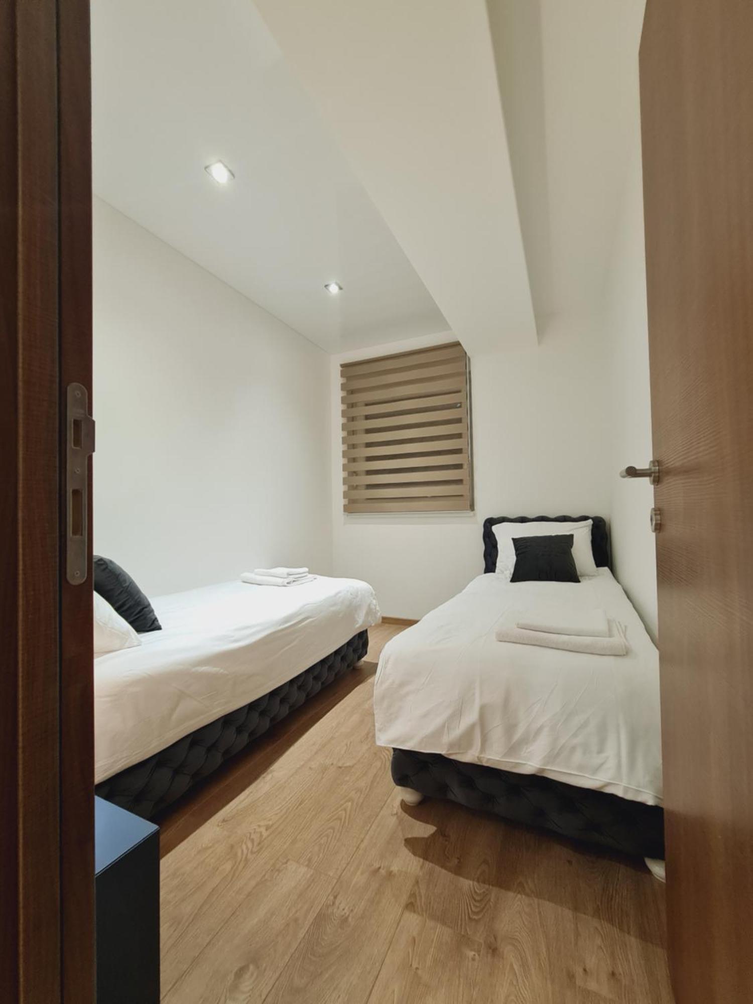 Airport Molko Apartments Surčin Buitenkant foto