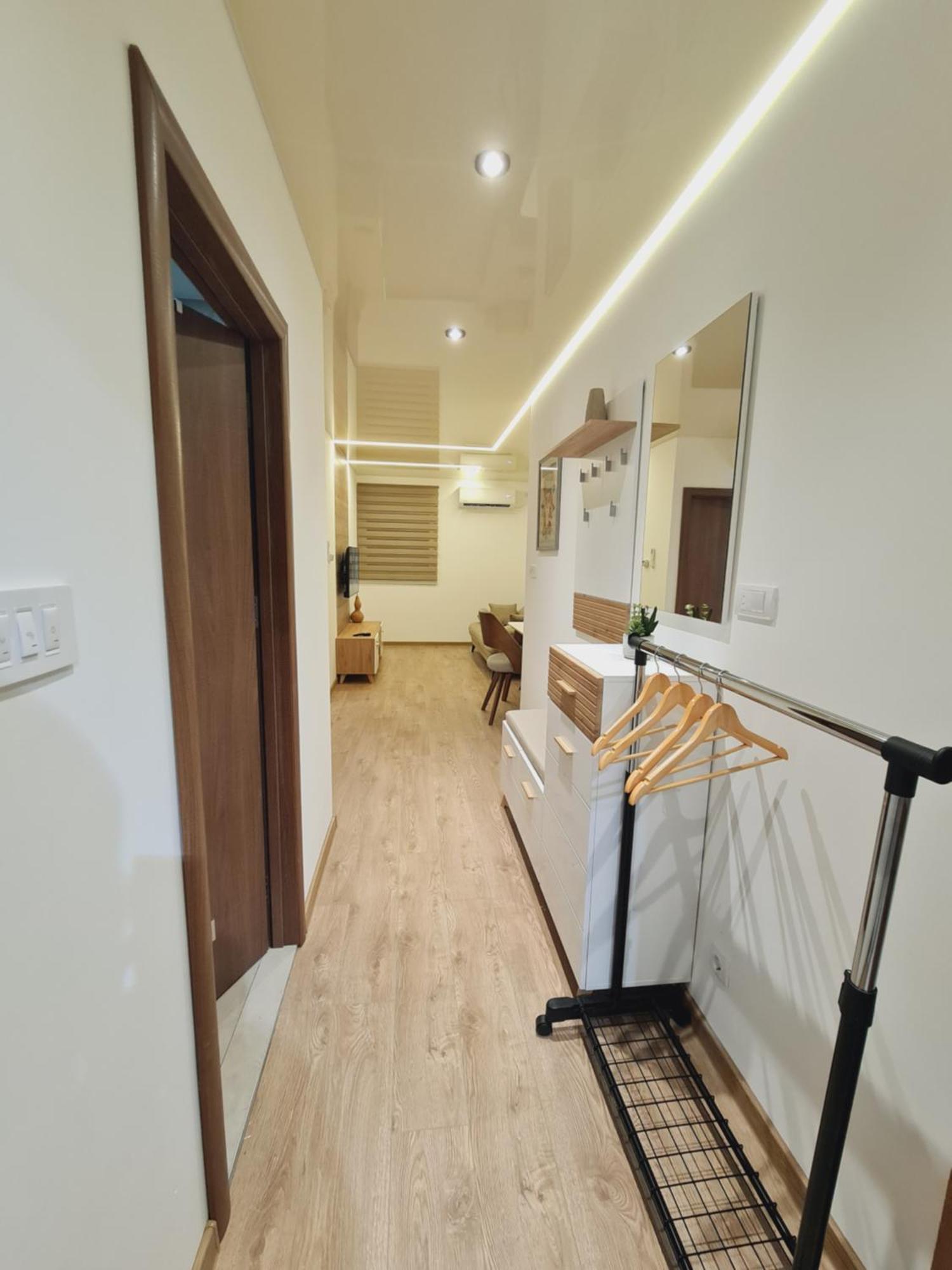 Airport Molko Apartments Surčin Buitenkant foto