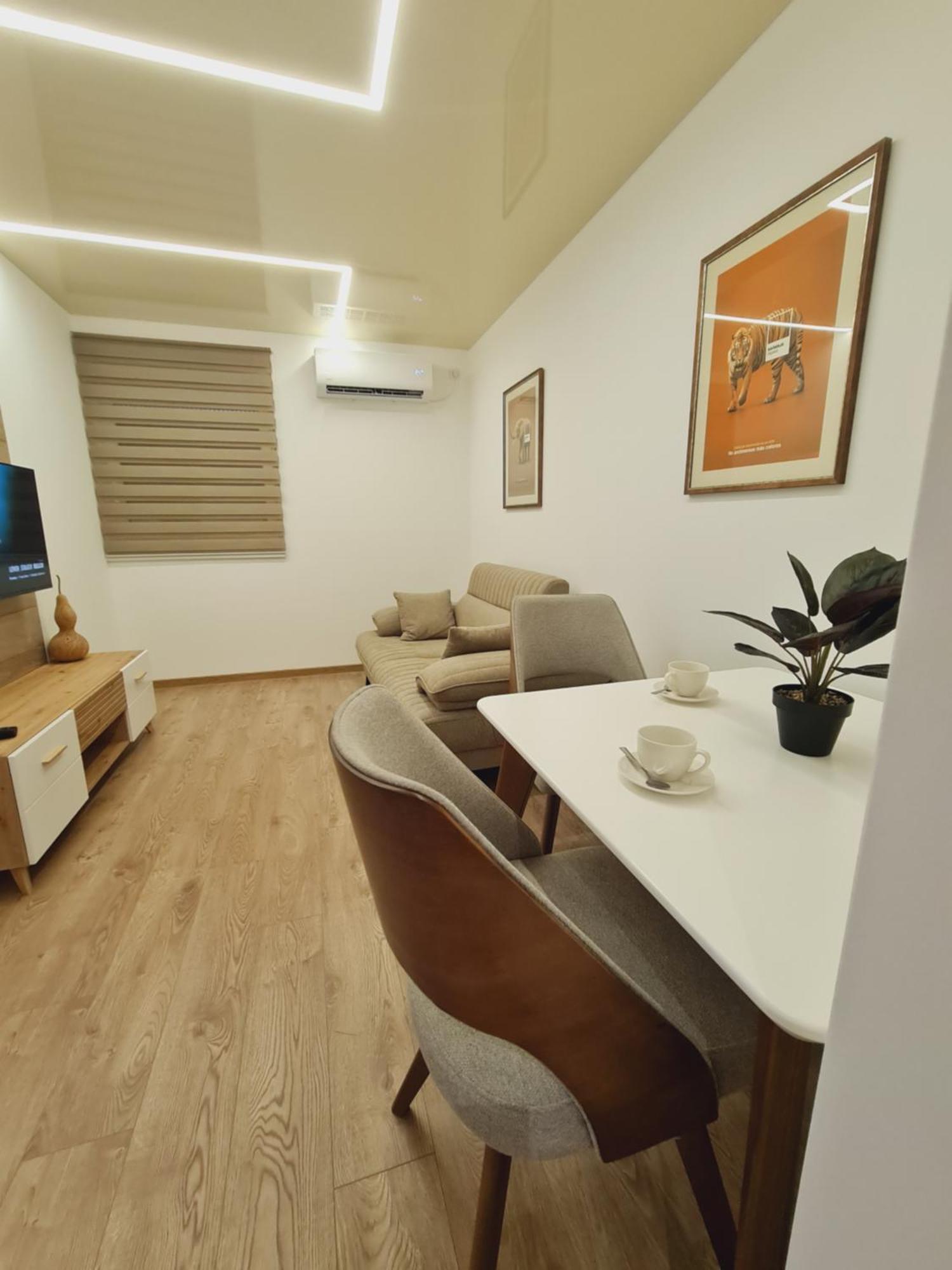 Airport Molko Apartments Surčin Buitenkant foto